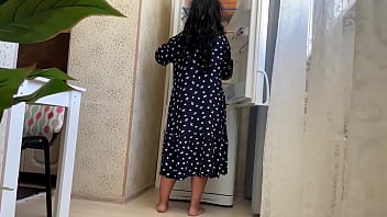 Preview 1 of Tamil Sex Veteo - The dress needs to be lifted when a MILF needs anal sex in a big ass