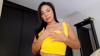 Preview 1 of 111sexcam Com - como se llama esta latina