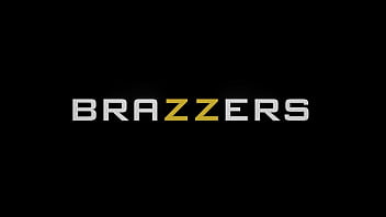 Preview 1 of Xxxxxxxxxnx - Naughty Maid Gets Punished - Dee Williams,  Olivia Vee / Brazzers  / stream full from www.brazzers.promo/vee