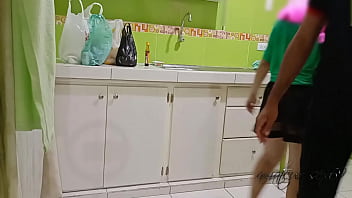 Preview 4 of Mom Sax D - Me gusto tanto el chico de la tienda que me lo follo cuando mi esposo no esta en casa: le digo que le dare mas que una propina y sera mi rico culo apretado