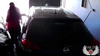 Preview 4 of Big Titls - Amateur exhibitionism. I call delivery men and messengers at random and I receive them half naked showing my bitch ass wanting big cocks and swallow hot jizz. Recorded by my cuckold husband with a hidden camera. More at XVIDEOS RED