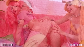 Preview 2 of Porn Mania Girl - How about sex after comics Leah Meow