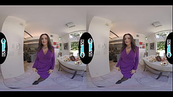 Preview 1 of Xxx Big Ass Com Full Hd 1080p - WETVR Extreme Flexible Sophia Sultry Stretched Out In VR Porn