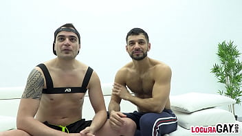 Preview 1 of Russki Porno - LocuraGay - Chulo Kevin Lauren se folla a su compa&ntilde_ero Oskar Iv&aacute_n