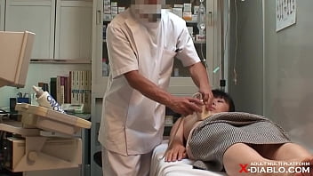 Preview 3 of Old Man 18 Beauty Fuck - ワイセツ婦人科医の過剰診察記録 苦痛に耐える姿がちょっと痛ましい　～32歳主婦ワカナさん～　#File19