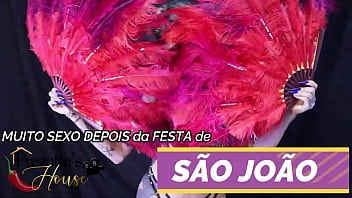 Preview 1 of English Xxxxxxx Videos 1999 - Venham ver,  Sabrina Prezotte faz uma deliciosa orgia ap&oacute_s a festa de S&atilde_o Jo&atilde_o com Marlon e convidados - Prezotte&#039_s House