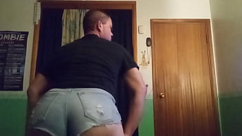 Preview 3 of Mia Vendome Flight To Ibiza - Me again learning to twerk lol