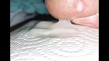 Preview 4 of Chubby Mom Forced Gangbang - Semen denso saliendo de mi cabecita