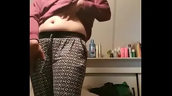 Preview 1 of Chinese Granny - Sexy girl shows her body