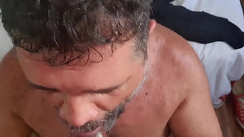 Preview 3 of 1tame Gand Sex Mobi - chupando a pica preta e saborosa desse f&atilde_