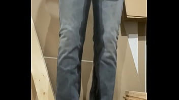 Preview 3 of Brassard Hd - Pissing in my Jeans