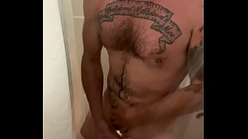 Preview 4 of Taman Sxe Vdioe Xxx - Shower Rub.