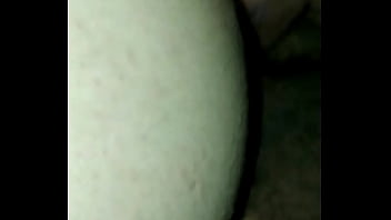 Preview 3 of Cute Piss - La hij mayor de mi mujer vino a ver a su mama y no estava y yo la atendi