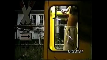 Preview 4 of Xxxvdeio 18 - Nachts in einer Telefonzelle gewichst