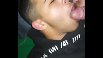 Preview 1 of Fist Shot - Gozada na boca