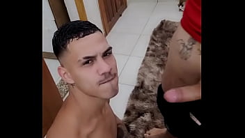 Preview 1 of Boby Bilder - Botei ele pra chorar na minha rola