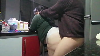 Preview 3 of Dady4k Com - Vecina gordita me llama cuando el marido no esta