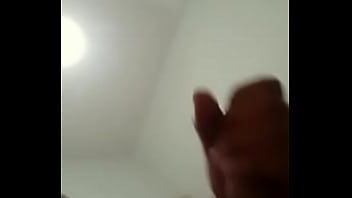 Preview 1 of Fuck His Neighbour - No banho dando leite para quem gosta