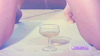 Preview 2 of Japanes Mom Xnxx8 - She loves pissing in glasses and getting wet