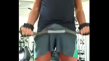 Preview 3 of India Xxx Video Sxe Mara - Pervy Papi likes to workout,  even while on vacation,  but he&#039_s still horny even doing his workouts! #bulgebuddy #bulto #Bu ...