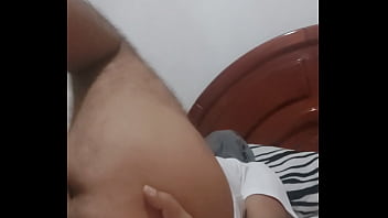 Preview 3 of Cum Massage Facial - Ladysilva posi&ccedil_&atilde_o de frango assado mostrando o cuzinho