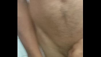 Preview 1 of Sexy Booty Teen Slut - Dando pro boy escondido