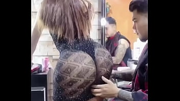 Preview 4 of Nicole Anistone Boss Lady - ESTILISTA CORTANDO EL CABELLO CON FINAL FELIZ