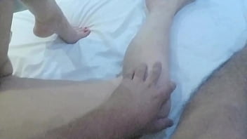 Preview 1 of Teen 14 Ould - Esposa putinha dando sem camisinha para outro cara - Acesse a descri&ccedil_&atilde_o do nosso perfil no XVIDEOS para mais informa&ccedil_&otilde_es