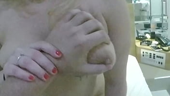 Preview 4 of Teen 14 Ould - Esposa putinha dando sem camisinha para outro cara - Acesse a descri&ccedil_&atilde_o do nosso perfil no XVIDEOS para mais informa&ccedil_&otilde_es