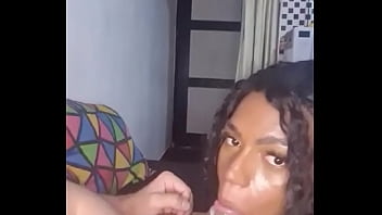Preview 4 of Behind Husbanf - Porteiro dotaado falou que ia fuder meu cuzinho sem d&oacute_ e n&atilde_o aguentou nem 3 minutos com meu boquete