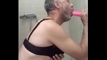 Preview 3 of Seachwww Xhamastare Com - Damienne ouvre la bouche