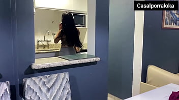 Preview 1 of 15 Year Old Sex Girl And Boy - Karen oliver se vinga da amiga safada.colocando ela para foder com dois negao enquanto ela coxila