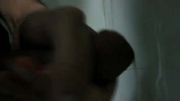 Preview 2 of Miaa Kapa - gozando muito no banheiro