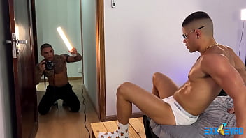 Preview 3 of Big Tits Mastasiya - O que eu fazia antes do porn&ocirc_... Assista o v&iacute_deo!