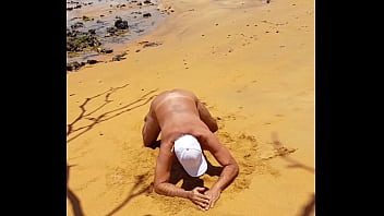 Preview 2 of Woman Sex Woma - Ladysilva latina gay bunda gostosa pelada na praia