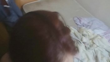 Preview 2 of Teen Makes Little Tiny Pussy Cum - Le chupa los sobacos y después le hace sexo anal a la gorda