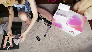 Preview 4 of Cumshot Sw - Sarah Sue Unboxing Auxfun Fuck Machine from Hismith