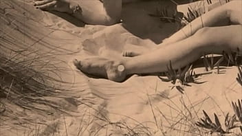 Preview 2 of Sanilio Xnxx - Vintage Nature Girl