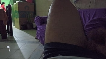 Preview 1 of Asahmix Video Www Xxx Naw - Me jalo el pito en la sala mientras mi mam&aacute_ cocina