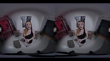 Preview 1 of Lisa Anna Hot Moms - DARK ROOM VR - Show Me Your QR Code On The Kitty