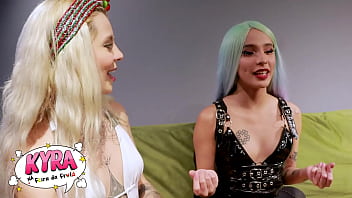 Preview 3 of Fluid College - Entrevistei a Carolzinha pro Feira da Fruta #1 e veja o que ela disse