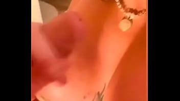 Preview 4 of Booty 6 - Comi a melhor amiga novinha que ficou solteira recentemente(dia dos namorados)