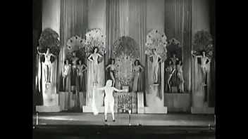 Preview 3 of 60 Years Old Woman Xxx Videos - Vintage Showgirls