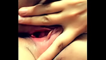 Preview 4 of Augusta Amis - Rubbing that pussy