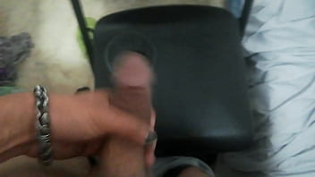 Preview 2 of Thailand Gorl - Sirviendote un vaso de leche