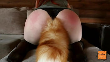 Preview 2 of Ekin Awek Isap Kote - Fox slaps her sexy booty and jerks off her pussy. MadamFox