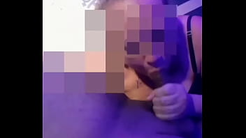 Preview 3 of Mega Boobs German - C&aacute_ssia devassa mamando uma rola preta que nem uma puta
