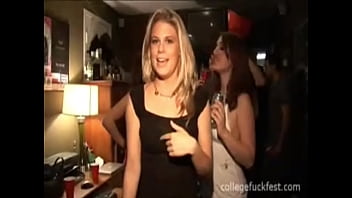 Preview 1 of Vidz Sex Video - Valley Frat Slut Kissing and Fucking