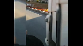 Preview 1 of Sex Muislem Fuicking - CA&Ccedil_ANDO MOTOBOY NA RUA
