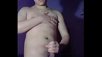 Preview 4 of Fingering Hindi Talking - Salgo de ba&ntilde_o y me empiezo a tocar